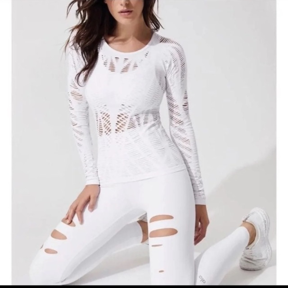 Alo Wanderer white long sleeved shirt